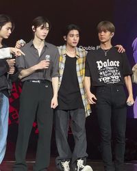 #heeseung #leeheeseung #enhypenheeseung #희승 #sunghoon #parksunghoon #enhypensunghoon #성훈 #niki #nikienhypen #enhypenniki #니키 #jake #simjake #jakeenhypen #enhypenjake #제이크