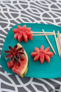 Watermelon Flower Pops - An Easy Kids in the Kitchen Summer Recipe *so simple and cute