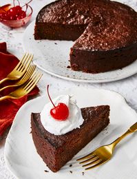 Nicola Blaque's Christmas Rum Cake