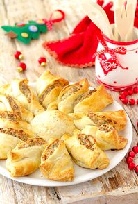 Fiore di sfoglia con ricotta prosciutto e funghi -
