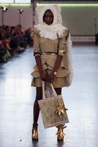 María Lafuente Madrid Automne-Hiver 2020-2021 - tendances mode, beauté, mannequins et inspirations