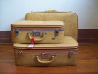 Vintage leather luggage Ventura Air Nita 3 piece set excellent condition 1960s must see