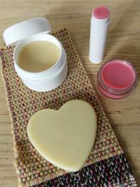 DIY Lotion Bar and Lip Balm Recipe, Don't you just love homemade Lotion Bars and Lip Balm? This recipe uses natural ingredients like bees wax. Super easy and quick to make . Lotion Bars make a Great Gift Idea! You can find other free beauty recipe tutorials such as DIY Bath Bombs and Marbled Goat Milk Soap at FiberArtsy.com