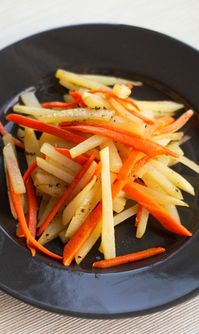 Here is one of the easiest Korean side dishes Stir-Fried Potatoes recipe! Check out the full recipe!
