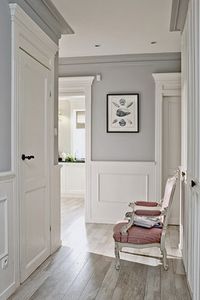 grey & white Interesting that the crown molding is painted gray to blend with the upper portion of the wall.