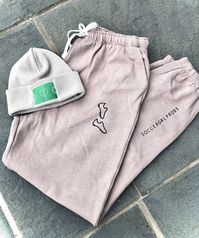 Our favorite tan khaki combo!