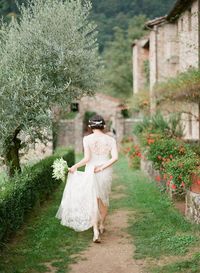 This Couple Just Hosted Everyone’s Dream Tuscan Villa Wedding