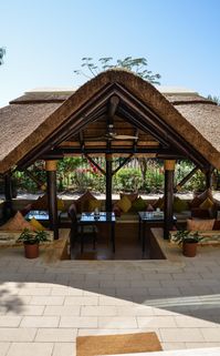 With an authentic Cape Reed structure, staying and entertaining at home becomes a viable and quite attractive option.