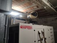 Instalación de un grupo electrógeno de 450 KVA en la planta menos uno del estadio olímpico de Terrassa. / Installation of a 450 KVA generator set on floor minus one of the Terrassa Olympic Stadium. / Installation d'un groupe électrogène de 450 KVA à l'étage moins un du stade olympique de Terrassa.
