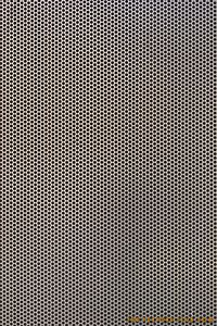 Metalen plaat: structuur is metaal, de textuur is geperforeerd. www.matteocalvi.it