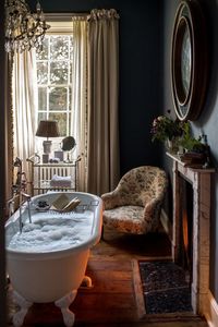 How to Book a Room at SoHo House's Babington House in England #travel #england #sohohouse