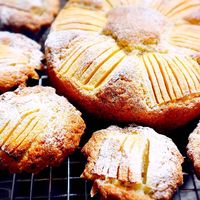 今年はおいしく使い切る!訳あり&余りがちなりんごの大量消費レシピ9選 | おうちごはん