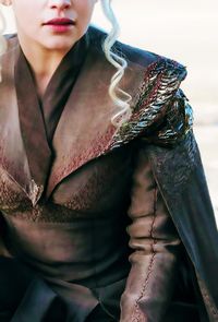 Daenerys Targaryen costume details | GoT Season 7