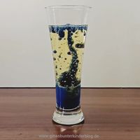 DIY Lava Experiment mit Wasser und Öl für Kinder. DIY Experiment #experiment #kindergarten #einfaches #vorschule