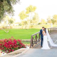 We're huge fans of the "golden hour". Did you know this term means the time-frame shortly after sunrise OR before sunset when the daylight is softer and redder? #TheMoreYouKnow ⠀ ⠀ Your Wedgewood Weddings Certified Photographer will help plan your photography session around this golden opportunity for the best pictures! ⠀ Venue: @Wedgewood.Ocotillo⠀ .⠀ .⠀ .⠀ #WedgewoodWeddings #Weddings #WeddingPlanning #WeddingVenue #WeddingCeremony #Reception #Engaged #HappilyEverAfter #We