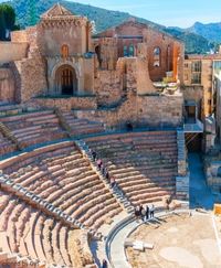 Teatro romano levantado entre los siglos V y I a.C., Cartagena, Murcia, España. Roman theater raised between the 5th and 1st centuries BC, Cartagena, Murcia, Spain
