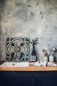 RENOVATION STORIES – A HAND BUILT KITCHEN BEFORE - Lobster and Swan