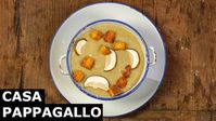VELLUTATA DI PORCINI - PERFETTA PER CHI VUOLE PORTARE A TAVOLA UN PIATTO SPECIALE E SAPORITO - "Che buona la vellutata di porcini! Un piatto delicato, semplice da fare, perfetto per chi vuole portare a tavola qualcosa di speciale e saporito. Il suo profumo caratteristico, la sua morbidezza, il suo gusto incredibile sono una coccola per il palato. Questa ricetta con i funghi è perfetta in inverno quando si trovano i funghi freschi più buoni. Qui infatti abbiamo usato i porcini, ma...