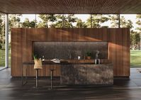 With the BOSSA wall panelling, LEICHT is presenting a new front that, in this form, is new to the German kitchen market and creates a completely new visual language in the kitchen and the entire living space. A high-quality real wood front in oak or walnut veneer is given a special texture: protruding, linear ridges give the veneer a delicate, extremely vital, three-dimensional look. LEICHT Küchen AG was awarded as winner in the ICONIC AWARDS 2021: Innovative Architecture.