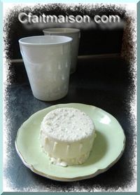 Skyr à la fromagère après égouttage.