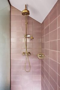 PINK BATHROOM TILES: HOT OR NOT? – THE STYLE FILES