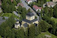 Karstulan kirkko ja keskusraitti. Kuva: MV/RHO Hannu Vallas 2005