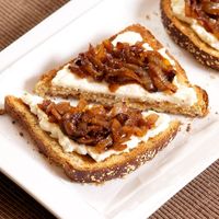 Perfect Caramelized Onions in 10 minutes flat. Are you ready to have another standard culinary technique shattered? How about when it results in the best caramelized onions you have ever eaten? I w...