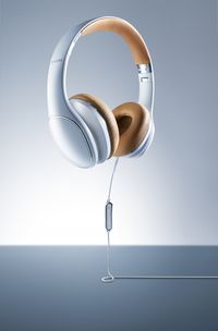 SAMSUNG LEVEL on on Behance