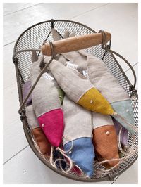 A lovely fish shaped lavender sachet made of linen fabric, Fragrance hanging home decor, fish for a wish #closetsachet #lavendersachet #sachetfordrawers #hangingsachet #fishshapedpendant #roomfragrance #fishforawish