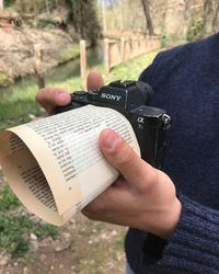 Photographer Reveals How He Takes Amazing Photos Using Everyday Objects As Props (12 Tricks)