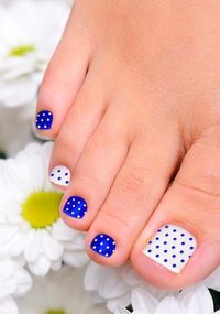 Blue and White Polka Dots Toenail Art Design