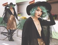 Gina Vadana - Sarah Mulder Necklace, Exclusives Skirt, Exclusives Body, Exclusives Kimono - Party like a boho queen | LOOKBOOK