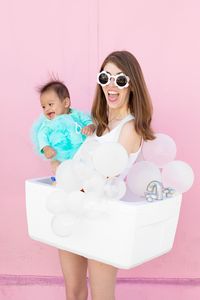 If you were unsure about whether you needed to turn your baby into a giant loofah, I’m here to assure you… YOU DO! I’ve had “bath tub” on my costume list for quite some time but I’m glad I waited because now we made it a whole FAMILY affair! Even Bella rocked a rubber ducky…