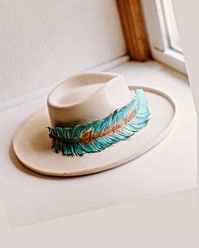 bride hat, bridal hat, wedding inspiration, wedding details, western bride, western wedding, boho wedding, boho bride, boho chic, western chic, western wedding inspiration created by @caseycurtisdesigns