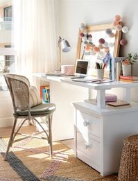 Decorar tu casa a tu gusto es el primer paso para sentirte feliz en ella. Un mueble personalizado, una pieza de diseño o una obra de arte pueden ser algunos de esos detalles que te ayuden a disfrutar de momentos 'happy'