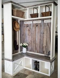 Corner mud room locker - Pine+Main