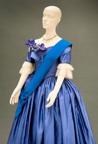 Abito dal film "The Young Victoria" (2009).