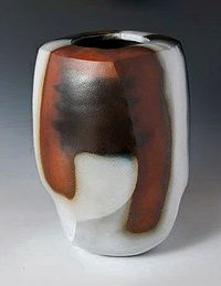 Yuh-OKADA-(Japanese--1946)---(Faceted-Jar-with-Black-Color)
