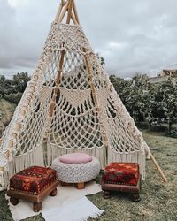 MOOC MACRAMÉ on Instagram: “¿Necesitas un photocall? . . Nuestro tipi tejido es una excelente opción. Lo tenemos disponible para renta y venta. . . #macramedecor…”