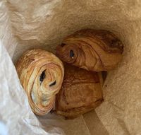 𝑑𝑒𝑠𝑐: credit linked (tap on pin or press visit) , i do not own this photo/video! #croissant #chocolate #pastry