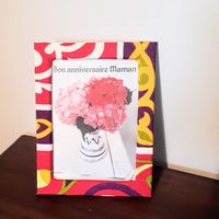 Relooker un cadre avec un joli tissu égyptien rose.