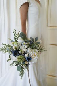 Blue Bouquet, natural bouquet, artificial bouquet, keepsake bouquet, rustic flowers, wedding flowers, statement bouquet, large bouquet This stunning natural themed flower bouquet has been carefully handmade using the highest quality dusty miller, peony rose, garden rose, poppy,
