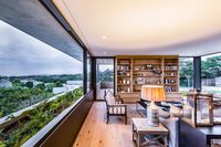 Gallery of The Tree House / Bloc Architects - 4