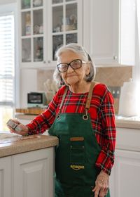 Lifestyle Photography: Christmas Baling: Memories with Grandma - Katelyn Chef
