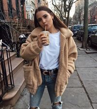ᵖⁱⁿᵗᵉʳᵉˢᵗ | ʳᵒᵐᵃⁿᵗⁱᶜⁱˢᵉ ♡ girl, vintage, photography, mood, vibes, niche, carefree, cute, beauty, jacket, winter, explore, travel, ootd, pose, profile picture, aesthetic, fashion, style, new york