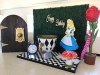 Alice in Wonderland Package A