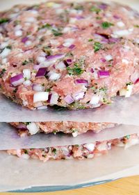Ok... this is suppose to be "The Best Turkey Burger recipe ever! It is easy and sounds good and you can grill it or pan fry it. Add extra toppings (cheese, lettuce, tomatoes, etc....) and you are go to go.