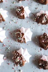 Peppermint Meringue Cookies