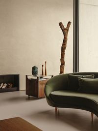 A tranquil retreat on Lake Como. Serenity was the raison d’etre when designing this tranquil hideaway on the shores of Lake Como. To bring about a feeling of total calm, the designers opted for a palette of comfortable neutrals – nothing that would feel too jarring or bright – and an uncluttered organization of space that would not interfere with the architecture’s clean lines.