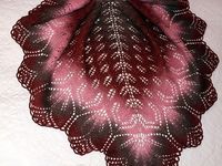 шали: лучшие изображения (2751) в 2019 г. | Knit shawls, Knitted ...